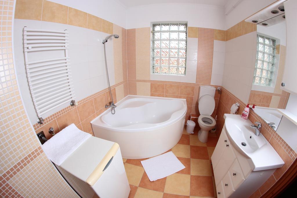 Balm Apartman Eger Zewnętrze zdjęcie